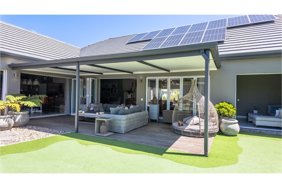 5 Bedroom Property for Sale in Num Num Cape Estate Western Cape